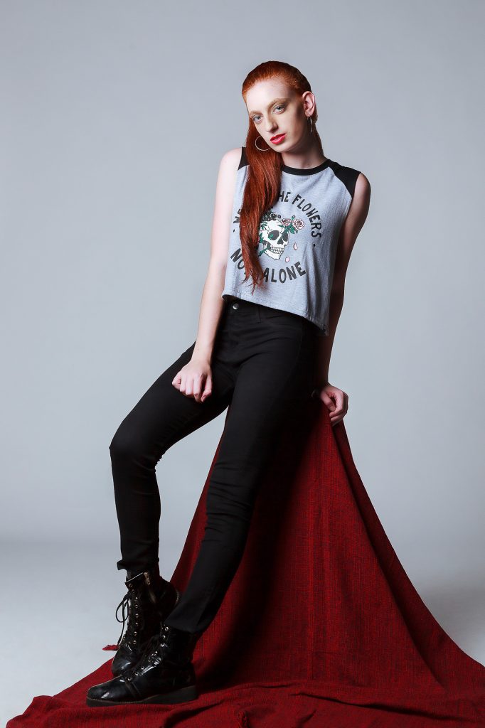 Foto de estudio clave media-alta.