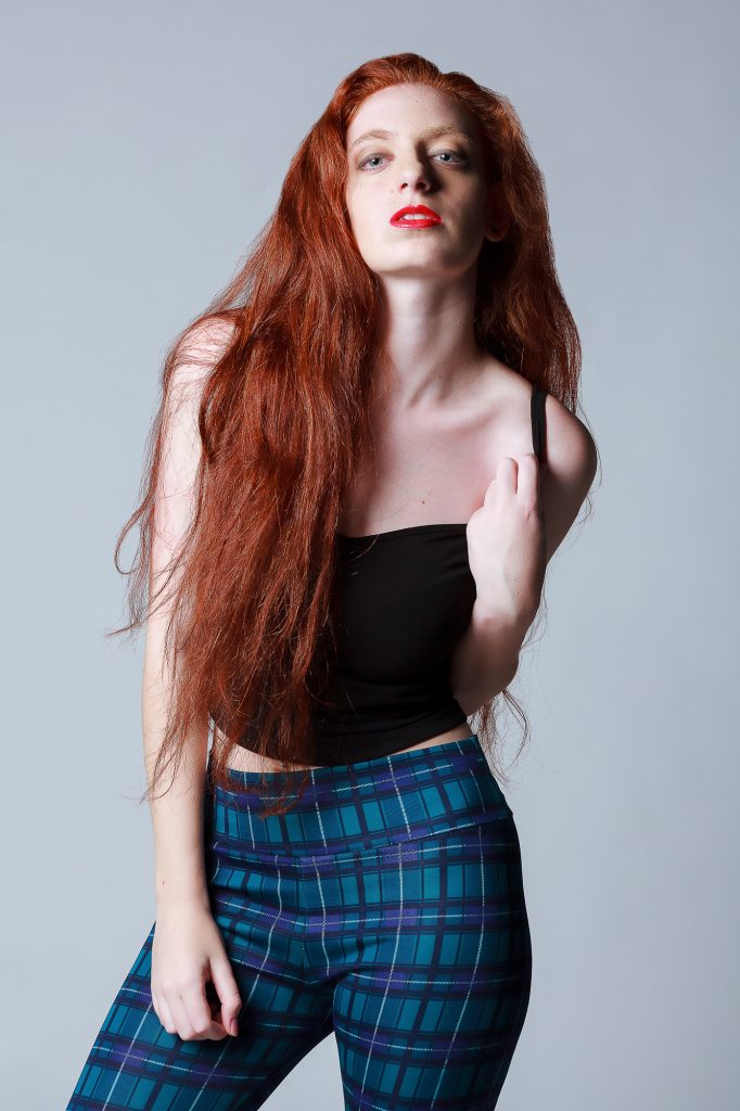 Foto de estudio clave media-alta.