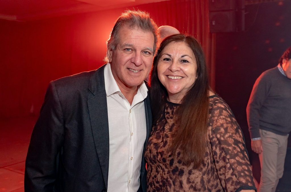 Foto de pareja en tanda de baile